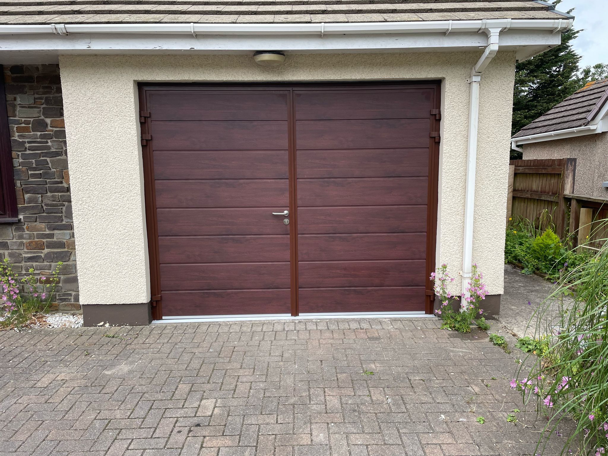 Rosewood Side Hinge Garage Door
